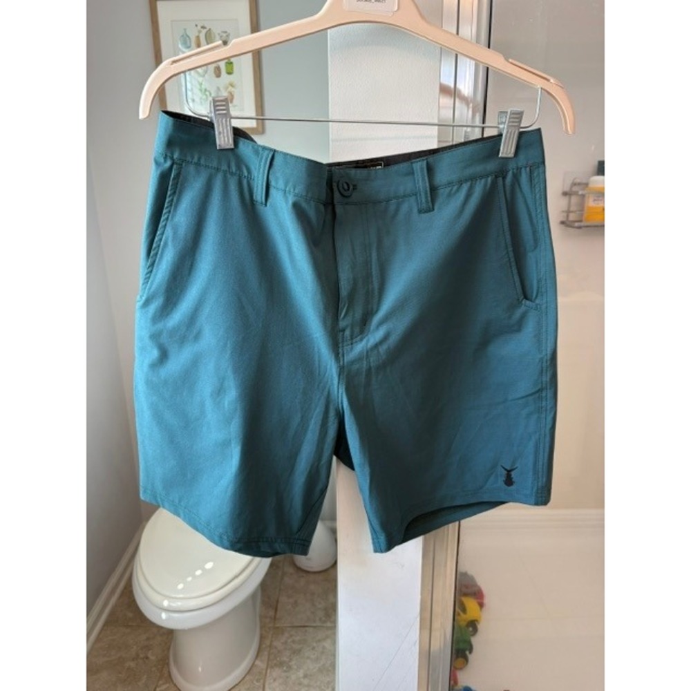 Tunaskin Shoal Men's Shorts Size 34 Teal Blue Stretch Performance Fishing Golf